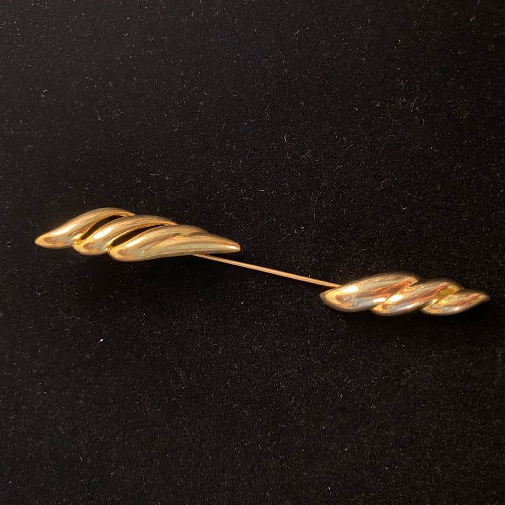 Vintage Conch Shell Shaped Napier Gold Hatpin/Hair Pin